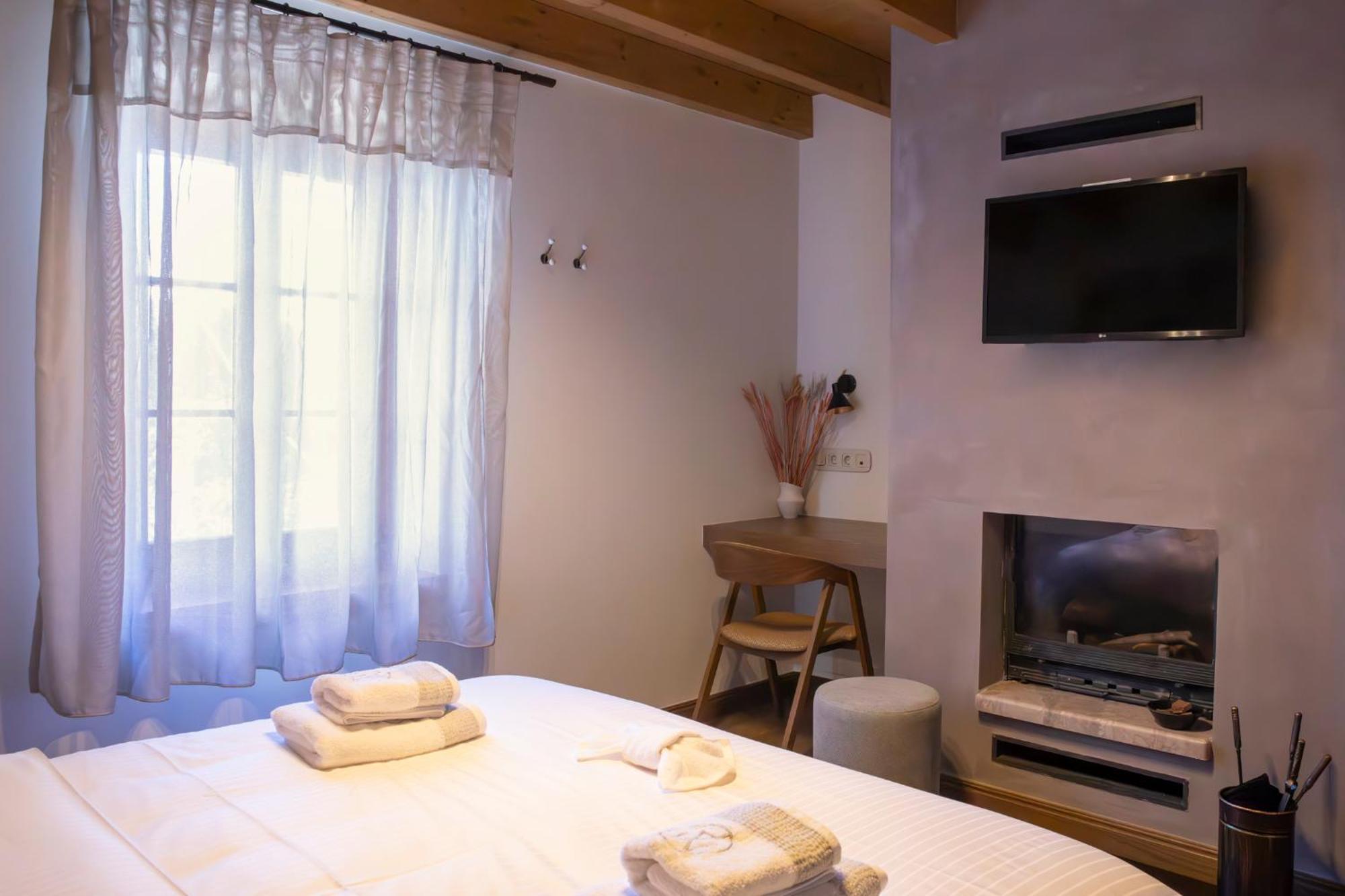Μikri Arktos Boutique Hotel ディミツァナ エクステリア 写真