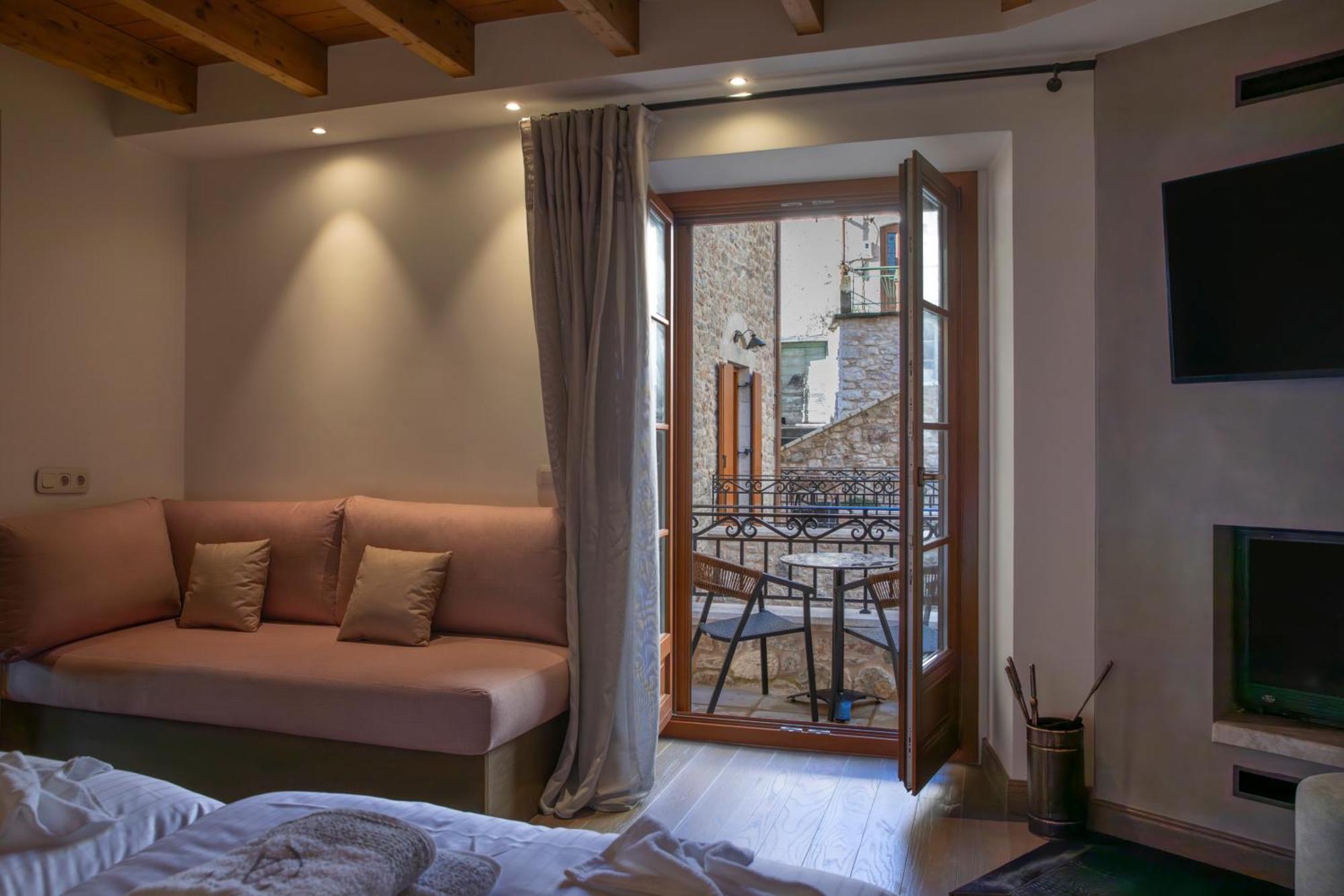 Μikri Arktos Boutique Hotel ディミツァナ エクステリア 写真