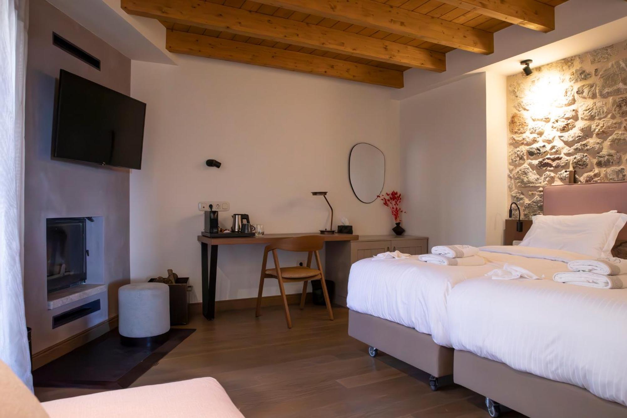 Μikri Arktos Boutique Hotel ディミツァナ エクステリア 写真