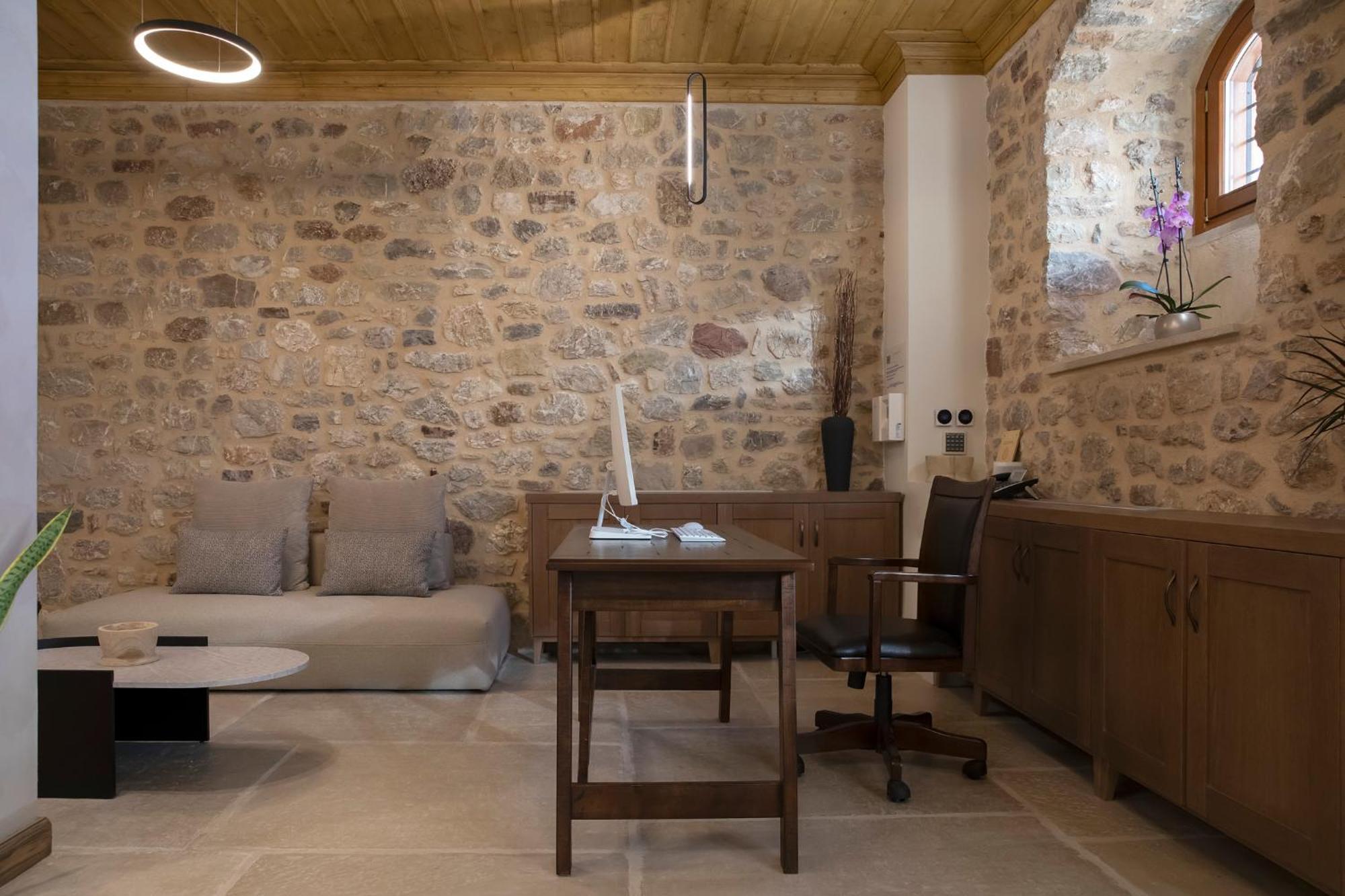 Μikri Arktos Boutique Hotel ディミツァナ エクステリア 写真