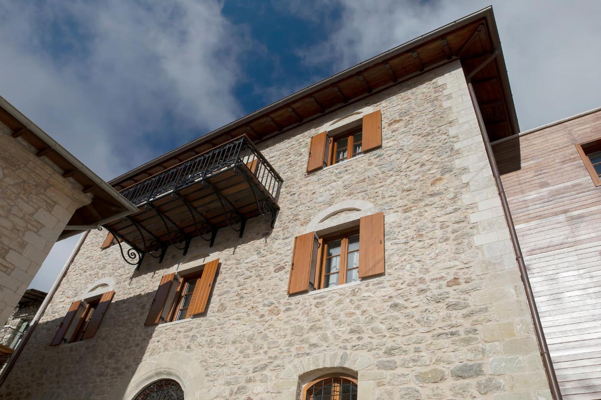 Μikri Arktos Boutique Hotel ディミツァナ エクステリア 写真