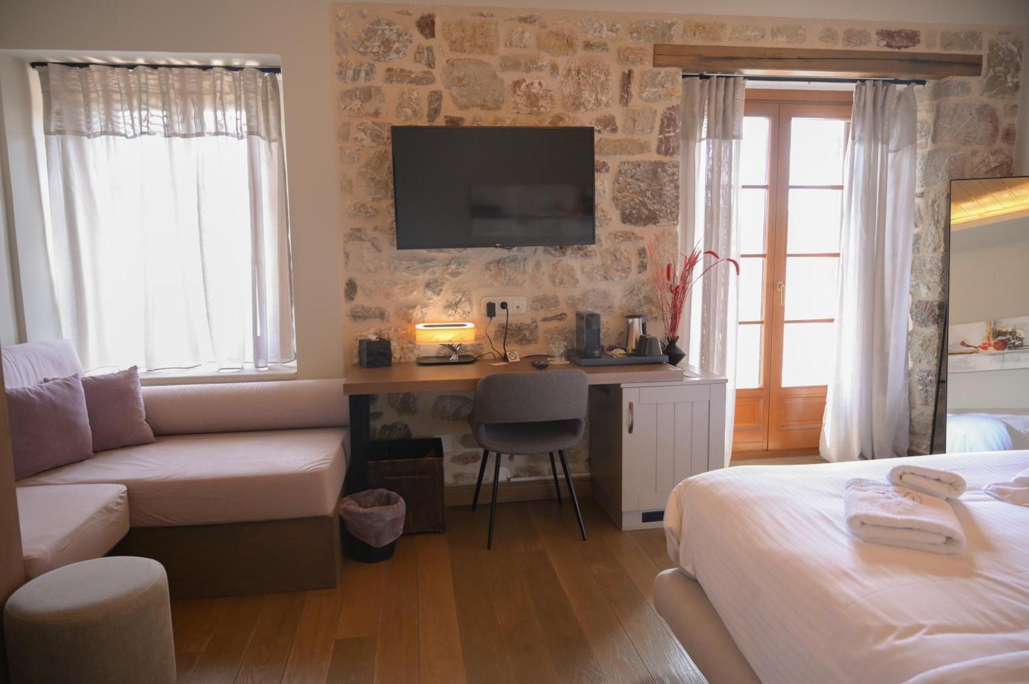 Μikri Arktos Boutique Hotel ディミツァナ エクステリア 写真